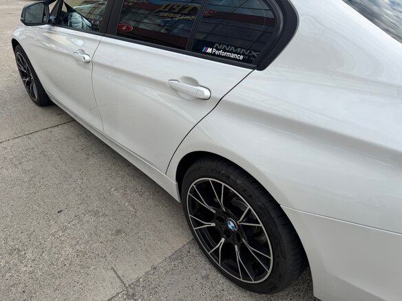 2018 BMW 3 серии 318i VI (F3x) Рестайлинг, белый, 2200000 рублей - вид 9