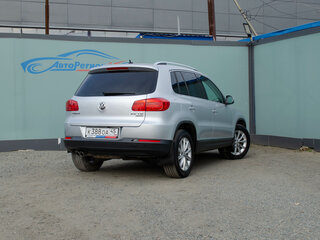 2012 Volkswagen Tiguan I Рестайлинг, серебристый, 1337000 рублей, вид 4