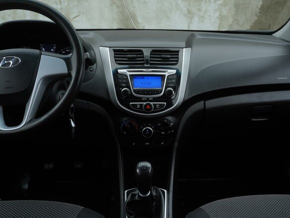 2011 Hyundai Solaris I, фиолетовый, 699000 рублей - вид 15