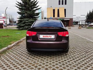 2010 Kia Cerato 4-speed II, пурпурный, 650000 рублей, вид 4