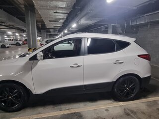 2013 Hyundai ix35 I Рестайлинг, белый, 1800000 рублей, вид 3