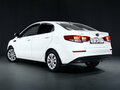 2015 Kia Rio III Рестайлинг, белый, 880000 рублей - вид 4