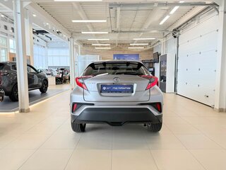 2018 Toyota C-HR I, серый, 1899900 рублей, вид 5