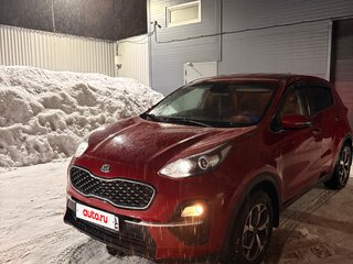 2019 Kia Sportage IV Рестайлинг, красный, 1800000 рублей, вид 5