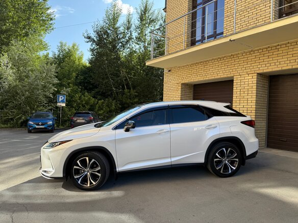 2020 Lexus RX 300 IV Рестайлинг, белый, 4850000 рублей - вид 12