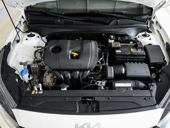 2021 Kia Cerato IV Рестайлинг, белый, 2280000 рублей - вид 32