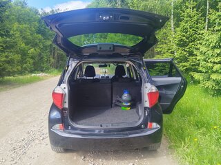 2012 Toyota Ractis II, чёрный, 700000 рублей, вид 5