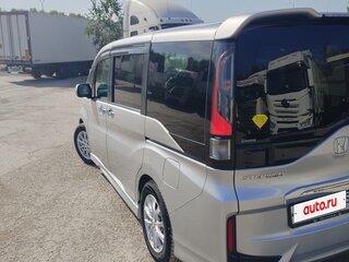 2015 Honda Stepwgn V, серебристый, 1800000 рублей, вид 5