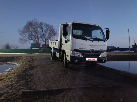 2014 Toyota Dyna, белый, 3000000 рублей, вид 1