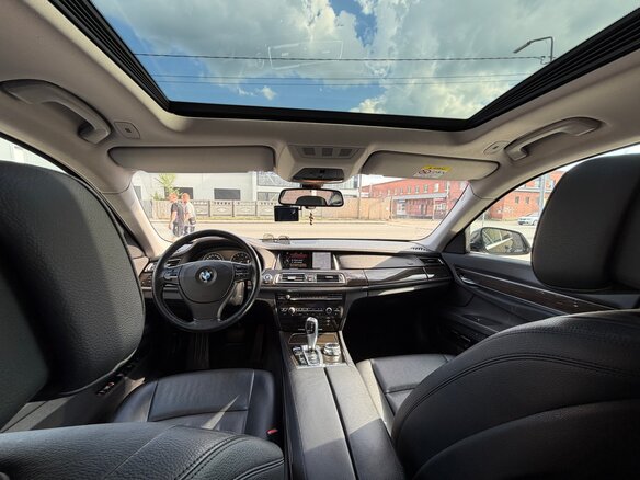 2015 BMW 7 серии Long 750Li xDrive V (F01/F02/F04) Рестайлинг, чёрный, 2869000 рублей - вид 9
