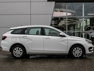 2024 Lada (ВАЗ) Vesta SW I Рестайлинг (NG), белый, 1420000 рублей, вид 5