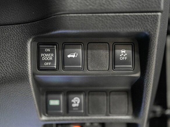 2018 Nissan X-Trail III Рестайлинг, чёрный - вид 15
