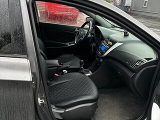 2012 Hyundai Solaris I, чёрный, 625000 рублей, вид 5
