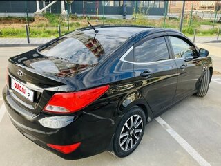 2014 Hyundai Solaris I Рестайлинг, чёрный, 815000 рублей, вид 3