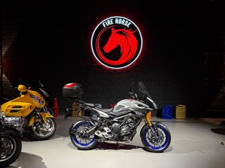 2015 Yamaha MT-09 Tracer (FJ-09), серебристый, 560000 рублей, вид 1