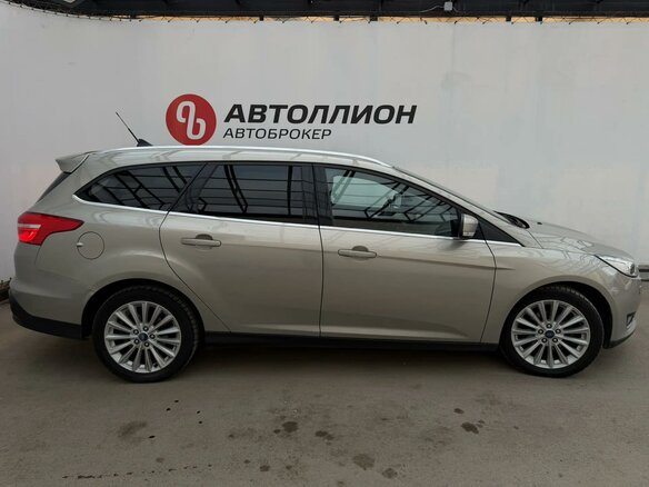2017 Ford Focus III Рестайлинг, бежевый - вид 5
