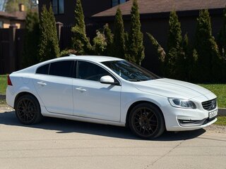 2014 Volvo S60 II Рестайлинг, белый, 1250000 рублей, вид 2