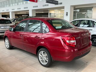 2026 Lada (ВАЗ) Granta I Рестайлинг, красный, 1114000 рублей, вид 5