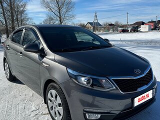 2013 Kia Rio III, серый, 1100000 рублей, вид 4