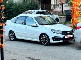2021 Lada (ВАЗ) Granta I Рестайлинг, белый, 800000 рублей, вид 1