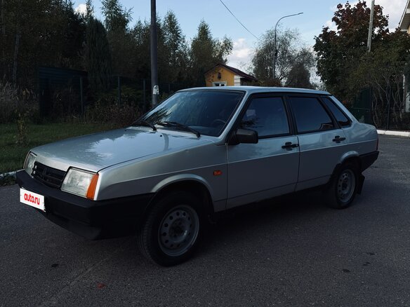 2001 Lada (ВАЗ) 21099, серебристый, 249999 рублей - вид 1