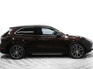 2021 Porsche Cayenne III, коричневый, 8900000 рублей, вид 4