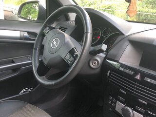 2012 Opel Astra H Рестайлинг, белый, 749000 рублей, вид 5
