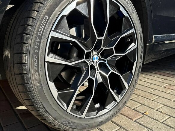 2023 BMW X7 40i I (G07) Рестайлинг, чёрный, 11200000 рублей - вид 9