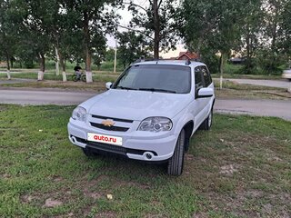 2013 Chevrolet Niva I Рестайлинг, белый, 759000 рублей, вид 1