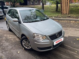 2005 Volkswagen Polo IV Рестайлинг, серебристый, 240000 рублей, вид 1