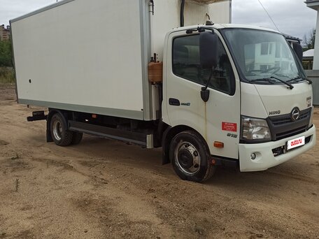 2013 Hino Series 300 (Dutro), белый, 1950000 рублей, вид 2