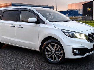 2017 Kia Carnival III, белый, 2500000 рублей, вид 1