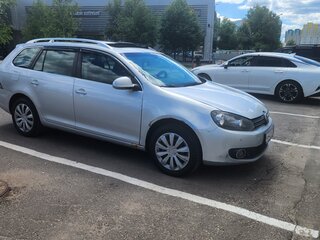 2011 Volkswagen Golf VI, серебристый, 830000 рублей, вид 1