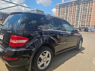 2009 Mercedes-Benz M-Класс 350 II (W164) Рестайлинг, чёрный, 1380000 рублей, вид 4