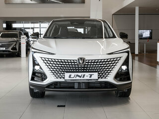 2024 Changan UNI-T I, белый, 3309900 рублей, вид 4