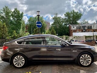 2013 BMW 5 серии Gran Turismo 535i xDrive VI (F10/F11/F07) Рестайлинг, коричневый, 1750000 рублей, вид 2
