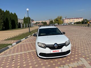 2015 Renault Logan II, белый, 520000 рублей, вид 2