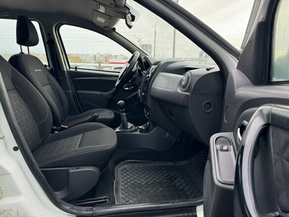 2015 Renault Duster I Рестайлинг, белый, 740000 рублей - вид 10