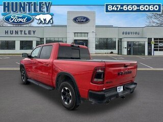 2022 Ram 1500 Quad Cab V, красный, 6003300 рублей, вид 5
