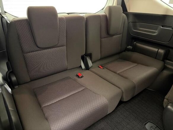 2022 Honda Freed II Рестайлинг, белый - вид 18