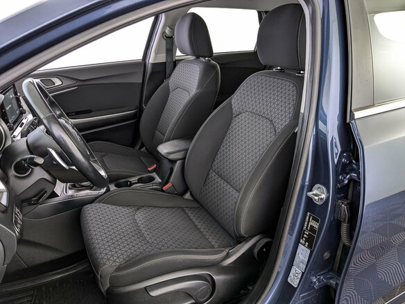 2020 Kia Ceed III, синий, 1850000 рублей - вид 19