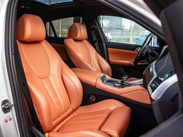 2022 BMW X6 30d III (G06), белый, 8350000 рублей - вид 11
