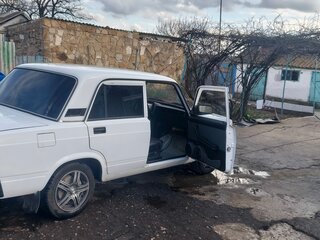 2009 Lada (ВАЗ) 2107, белый, 260000 рублей, вид 4