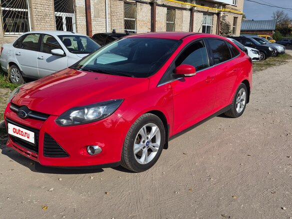 2012 Ford Focus III, красный