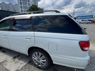 2000 Nissan Avenir II (W11), белый, 310000 рублей, вид 4