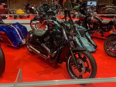 2008 Harley-Davidson Night Rod, зелёный, 1500000 рублей, вид 3