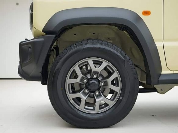 2024 Suzuki Jimny IV, бежевый, 3674757 рублей - вид 9