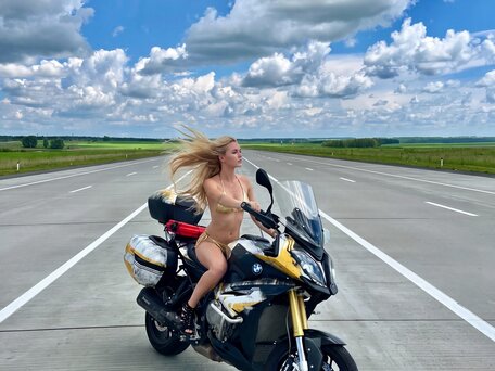 2016 BMW S 1000 XR, серый, 1000000 рублей, вид 1