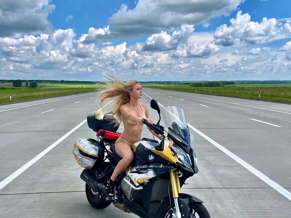 2016 BMW S 1000 XR, серый, 1000000 рублей