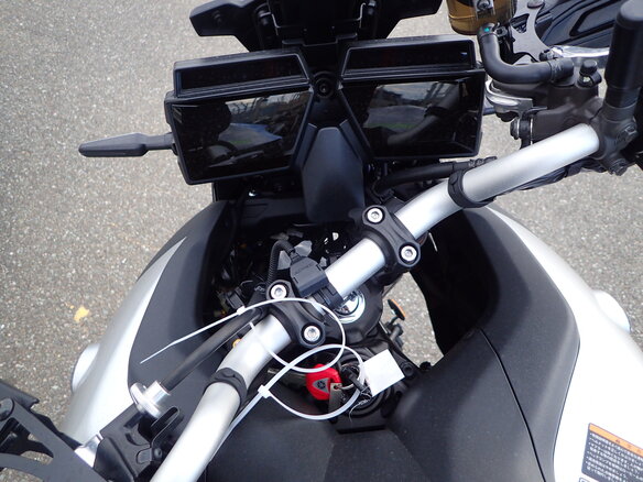 2021 Yamaha MT-09 Tracer (FJ-09), серый, 1219000 рублей - вид 21